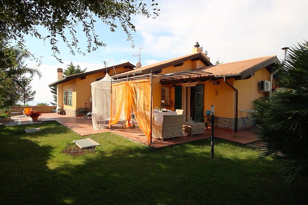 Bed & Breakfast in Liguria | Appartamento Chiaro di Luna | Il Mirto B&B